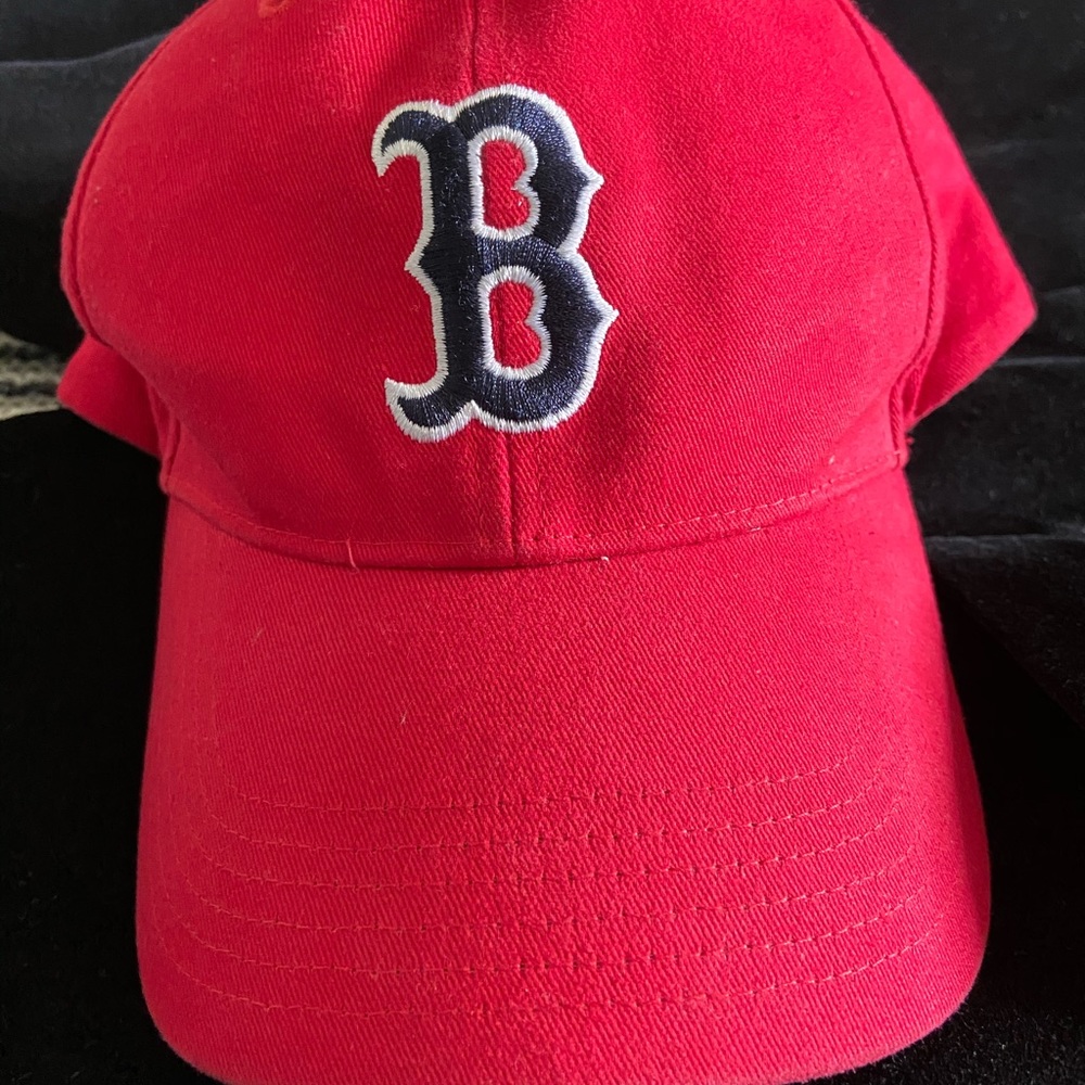VINTAGE HAT LOT !!